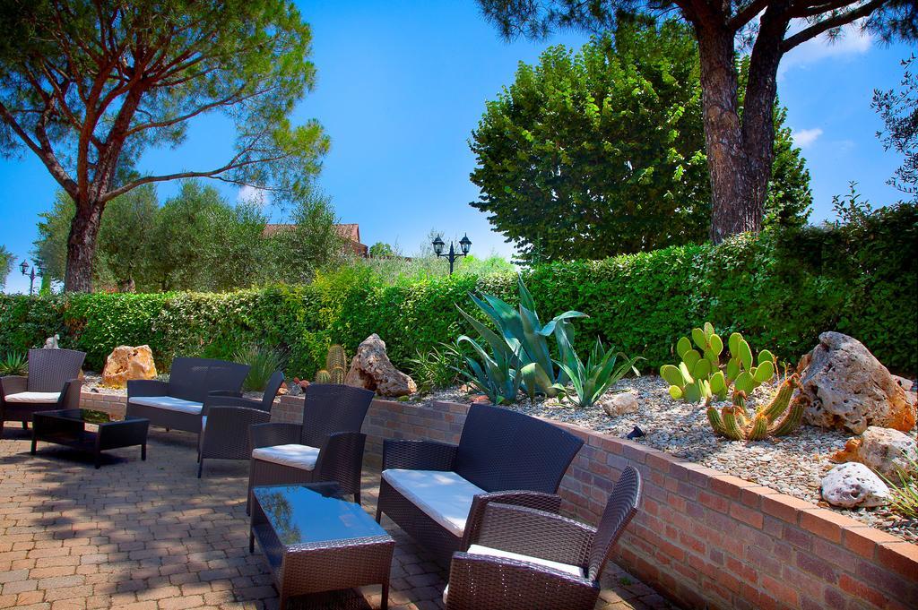 Borgo Tre Rose Valiano